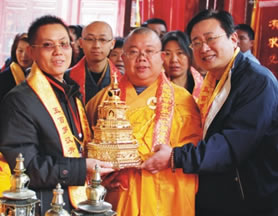 敬奉圆慈法师